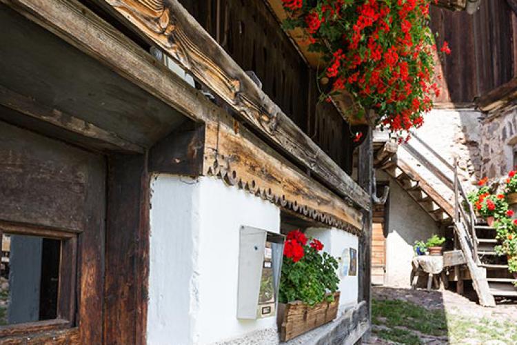 Garni Zatzerhof** a San Valentino presso Siusi